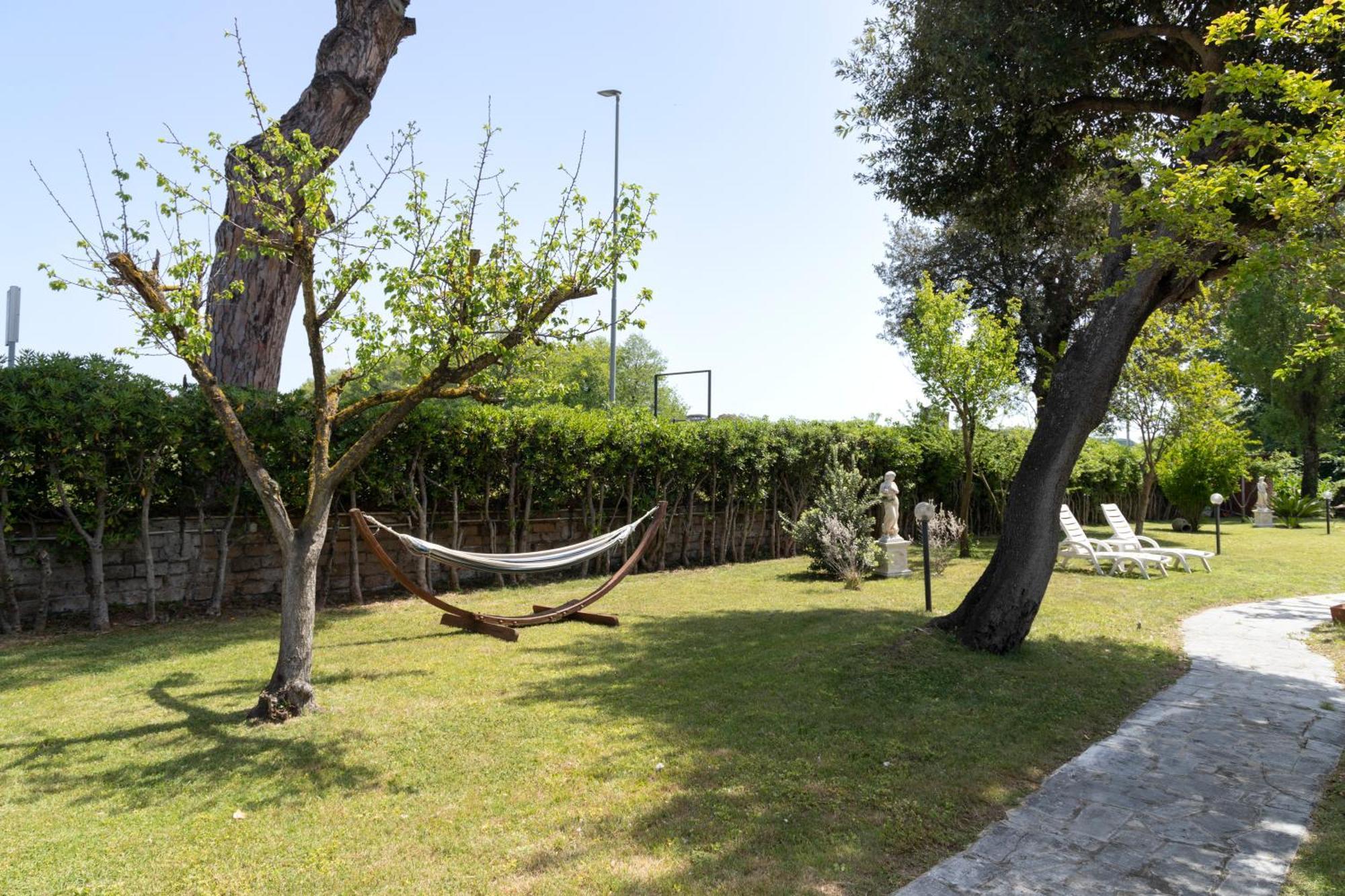 Villa Ninfa Alburnea Anzio Exteriör bild