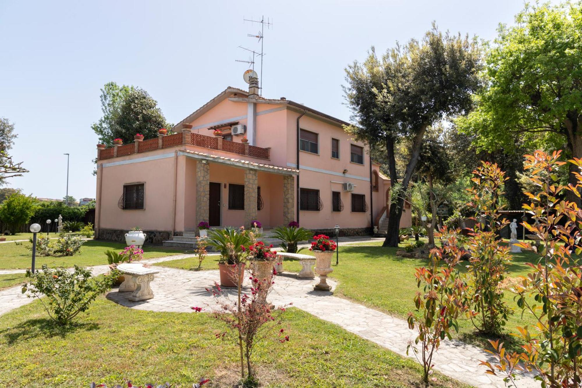 Villa Ninfa Alburnea Anzio Exteriör bild