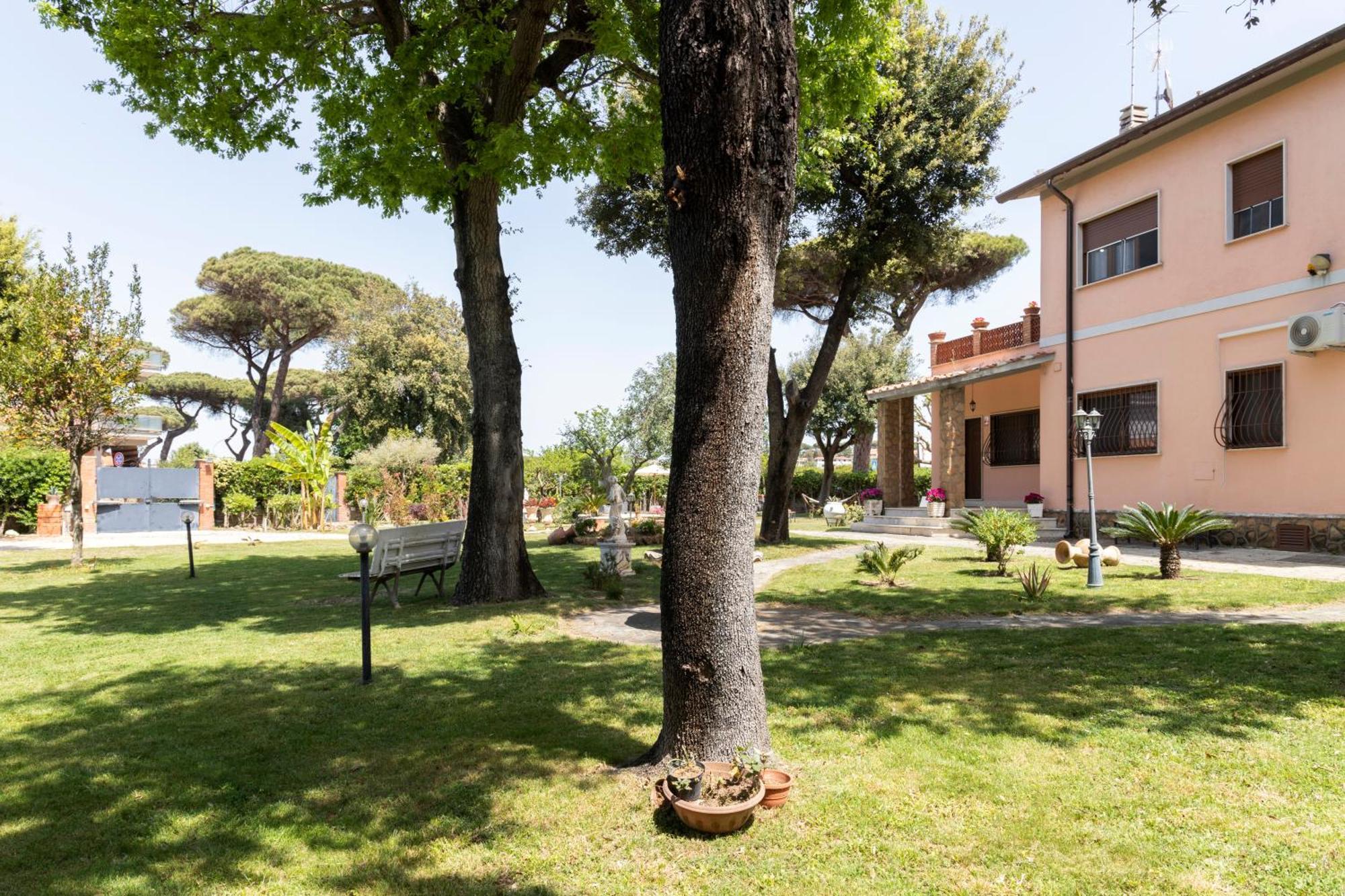 Villa Ninfa Alburnea Anzio Exteriör bild